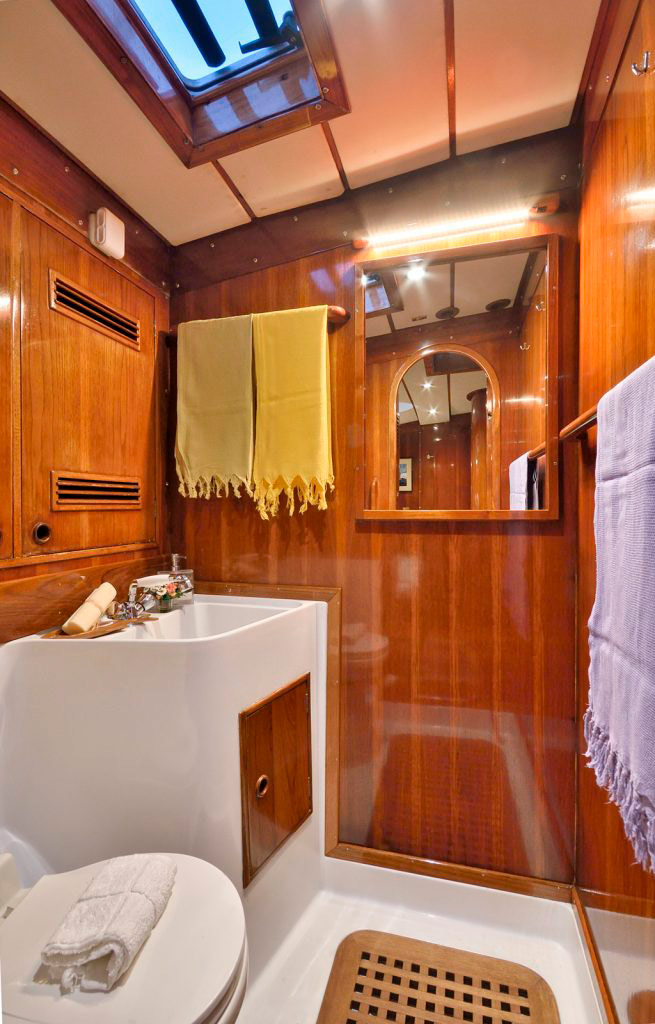tangaroa_barca_bagno_privato-655x1024